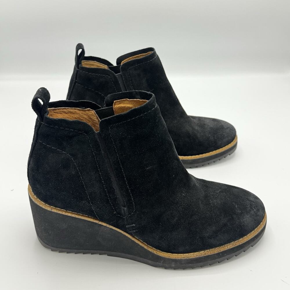 Sofft Emeree Boots Women 9 US Black Suede Wedge Ankle Chelsea Booties Comfort